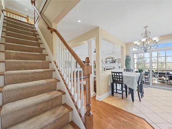 5th image of 79 Fredrick Dr