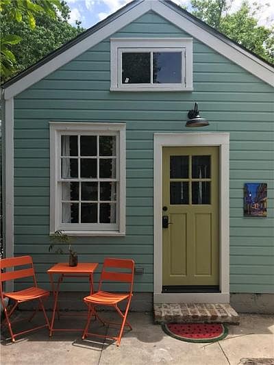 1st image of 813 Louisa St