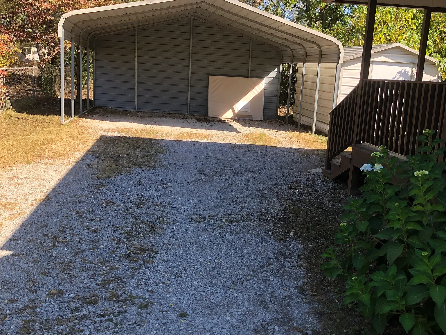 3 bed, 1300 sqft, $1,800 — Photo 2