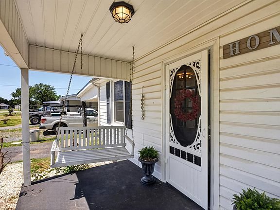 3rd image of 3141 Grit Rd
