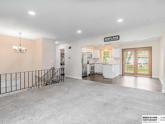 4th image of 2642 N 98th St