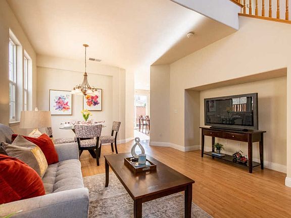 5th image of 2758 Gilham Ct