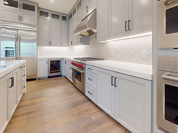 This photo shows the kitchen detail in Unit 330, Homesite 11 at Villas.