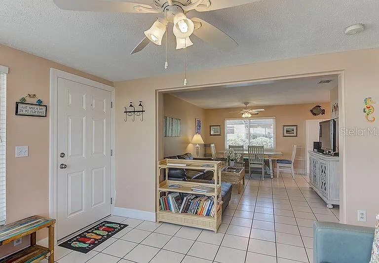 6020 Midnight Pass Rd #1 — Photo 22