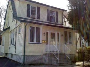 8 Pine St, Bloomfield, NJ 07003