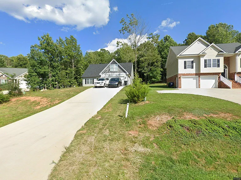 521 Mantle Dr — Photo 1