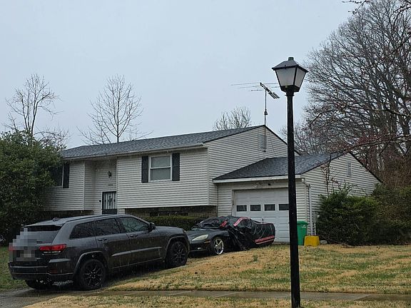 2nd image of 5806 Darlene Dr