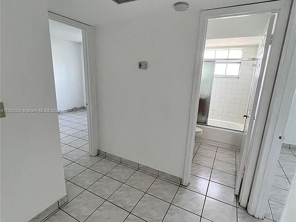 5th image of 470 NE 210th Circle Ter #20111