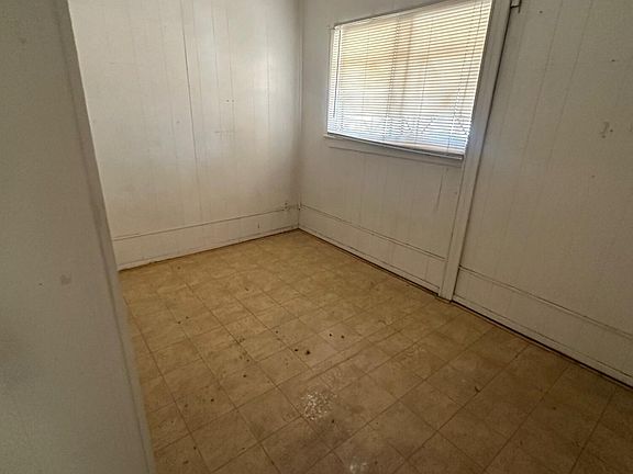 5th image of 3424 Hueco Ave
