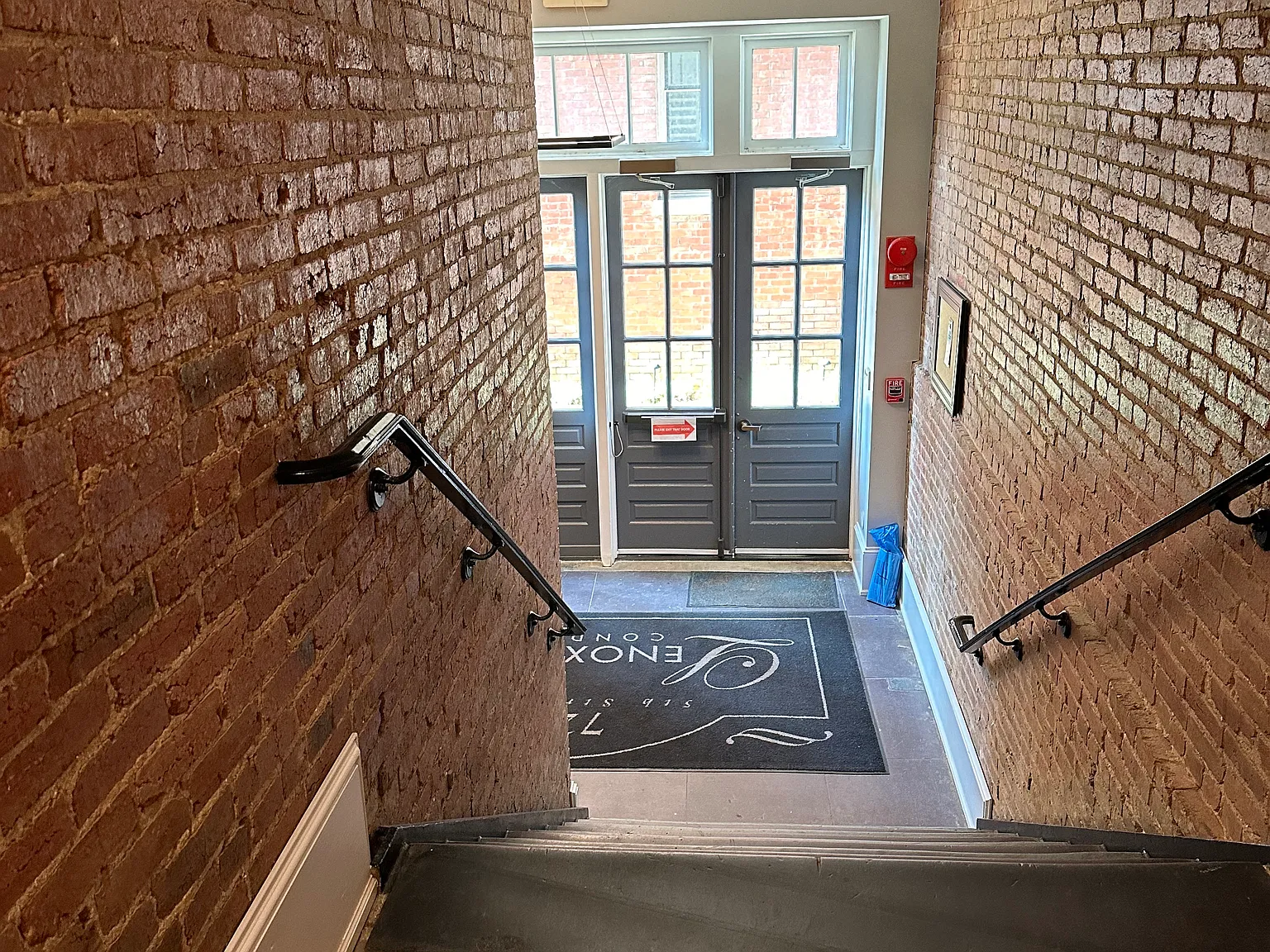 2 bed, 1500 sqft, $4,350 — Photo 3