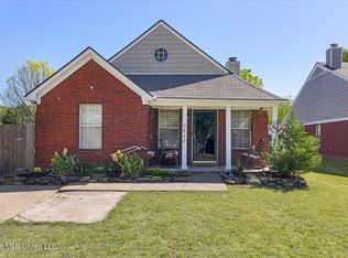 5646 Alexandria Ln, Southaven, MS 38671