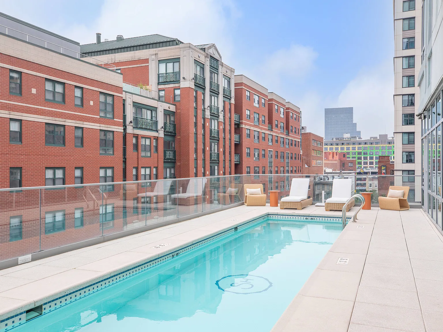 Summer House Apartments — Photo 4