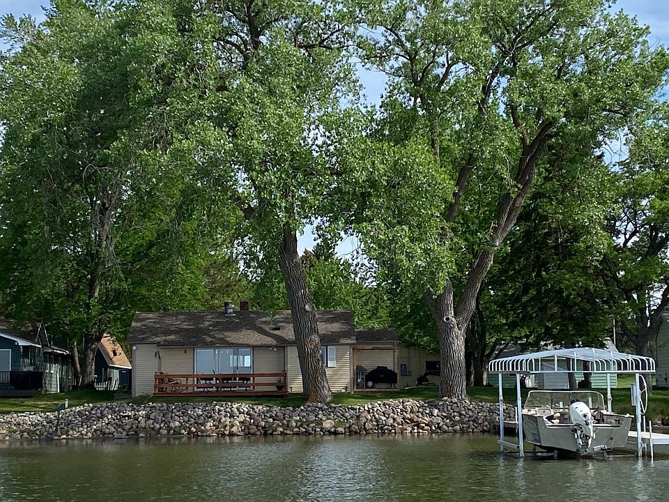 1st image of 21029 Elks Point Rd