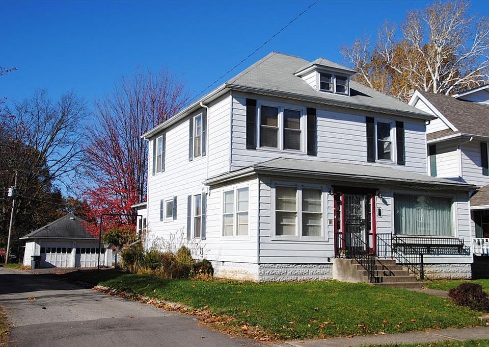 1st image of 825 N Harrison St