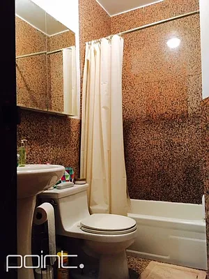 Rented by Point NYC | media 18