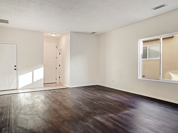 4th image of 2431 Angel Dr NW