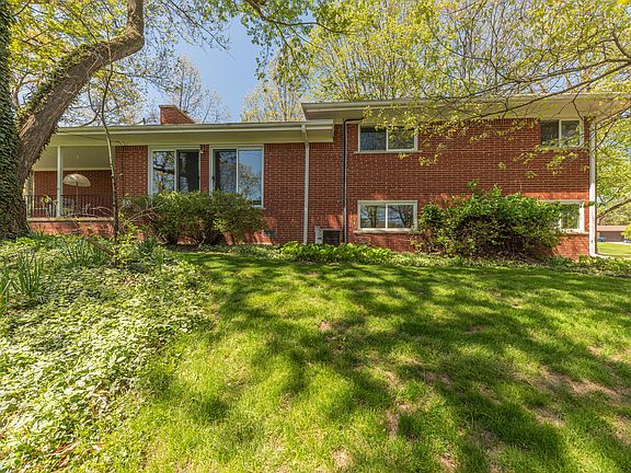 4th image of 2229 Needham Rd