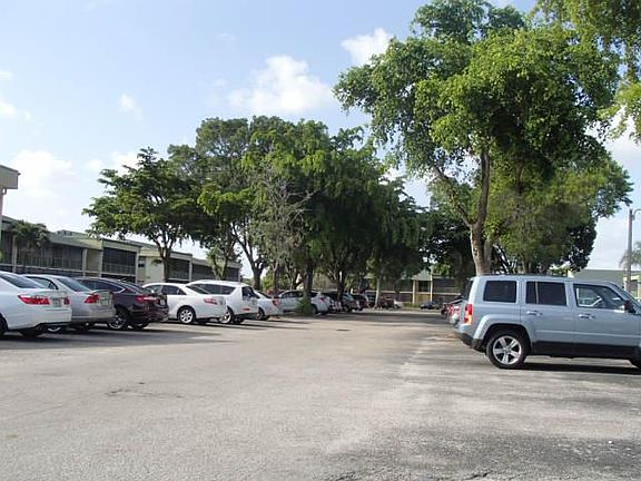 5th image of 4111 NW 88th Ave APT 104