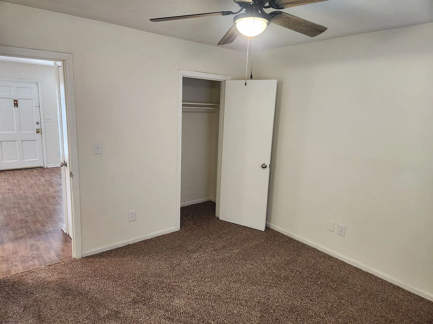 Auburndale — Photo 1