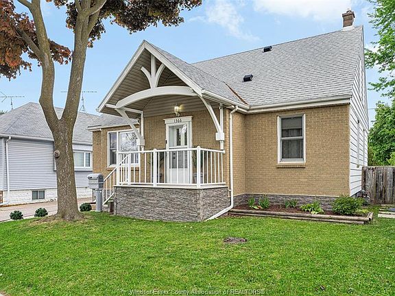 3rd image of 1366 Lillian Ave