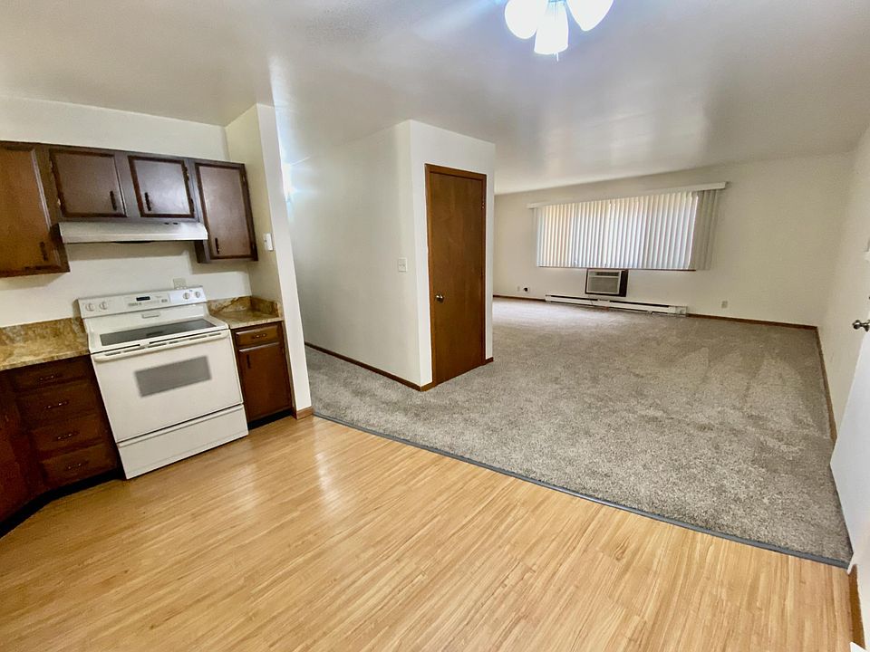 1st image of 125 Harrington Ave #1D