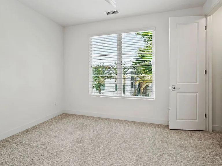321 Doheny Way — Photo 17