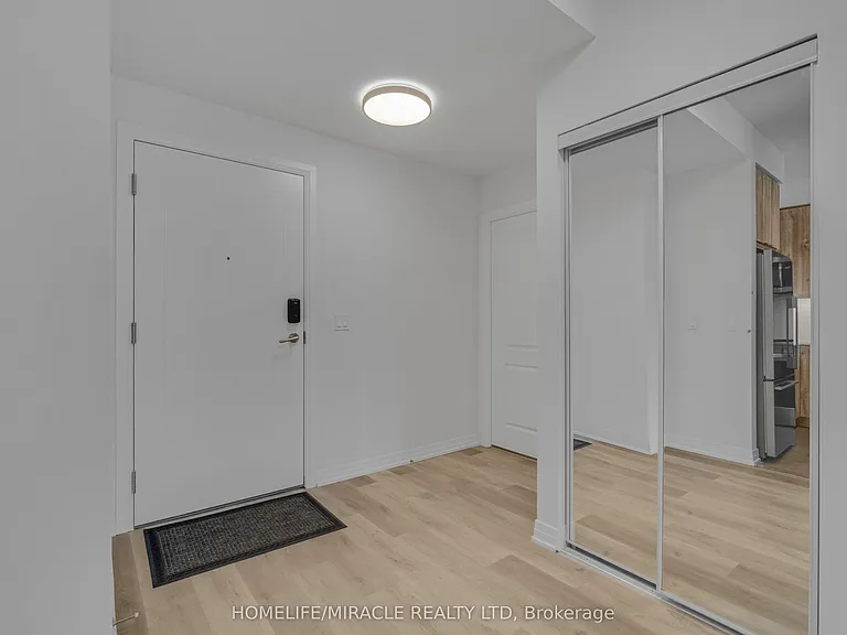 15 Watergarden Dr #511 — Photo 4