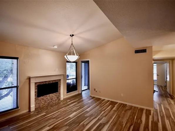 1818 Augusta Dr APT 4, Houston, TX 77057