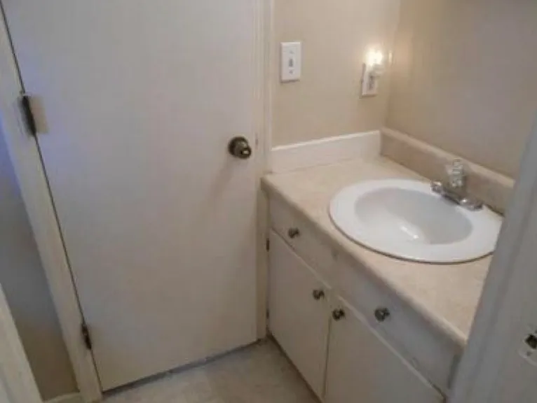 22 Marty Ln — Photo 16