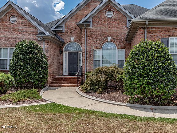 2nd image of 302 Tonya Drive