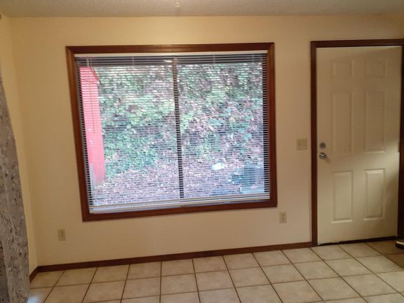 4th image of 759 E 4th St APT A