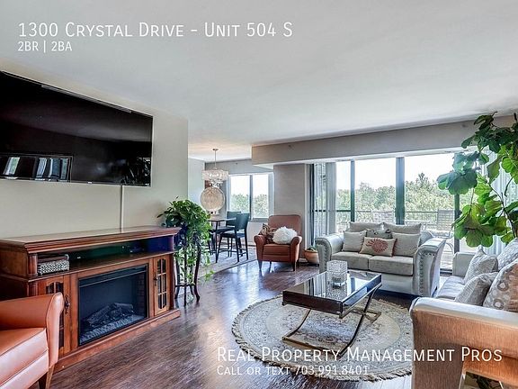 4th image of 1300 Crystal Dr APT 504S