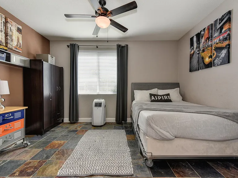 4709 Wyndview Dr — Photo 35