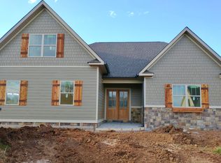 681 Cape Hatteras Light, Loudon, TN 37774