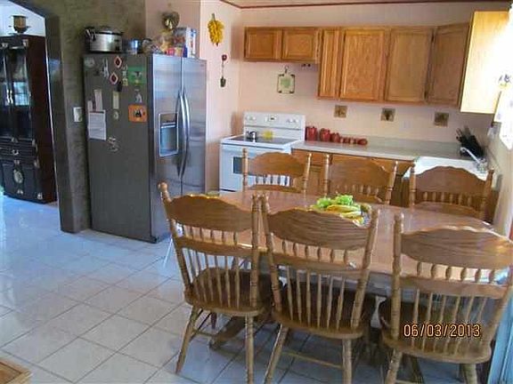 5th image of 129 Gary St
