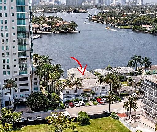 2nd image of 3049 Harbor Dr