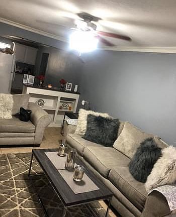 3rd image of 613 Camino Dr #613