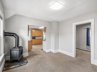909 E River Pkwy #1, Minneapolis, MN 55414