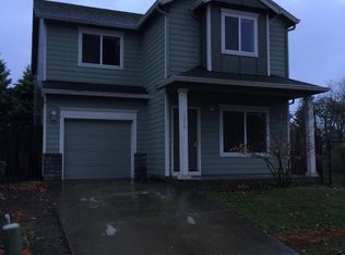 13610 NE Couch St, Portland, OR