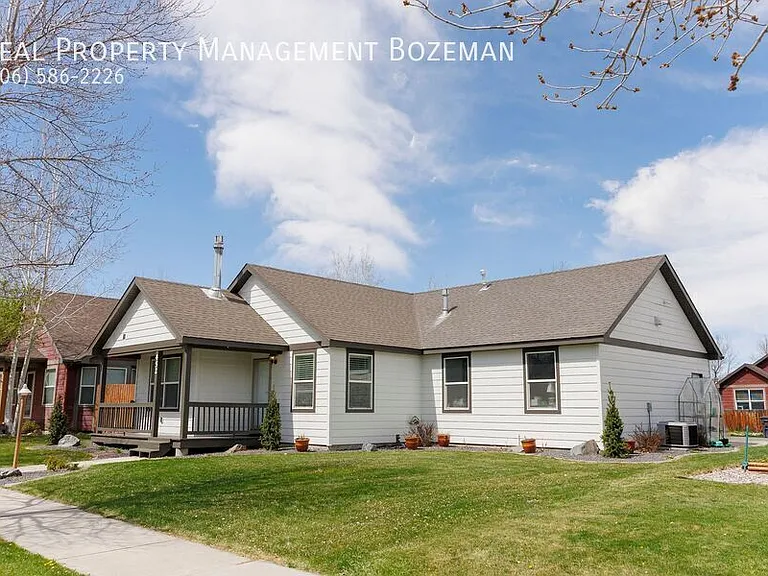 452 Woodman Dr — Photo 30