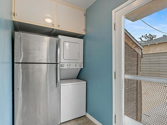4th image of 8047 Stewart Ave