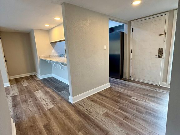 5th image of 2252 Burnway Rd