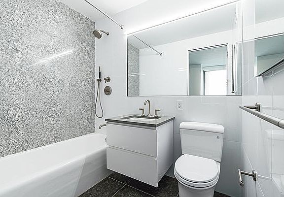 4th image of 101 W End Ave #14T