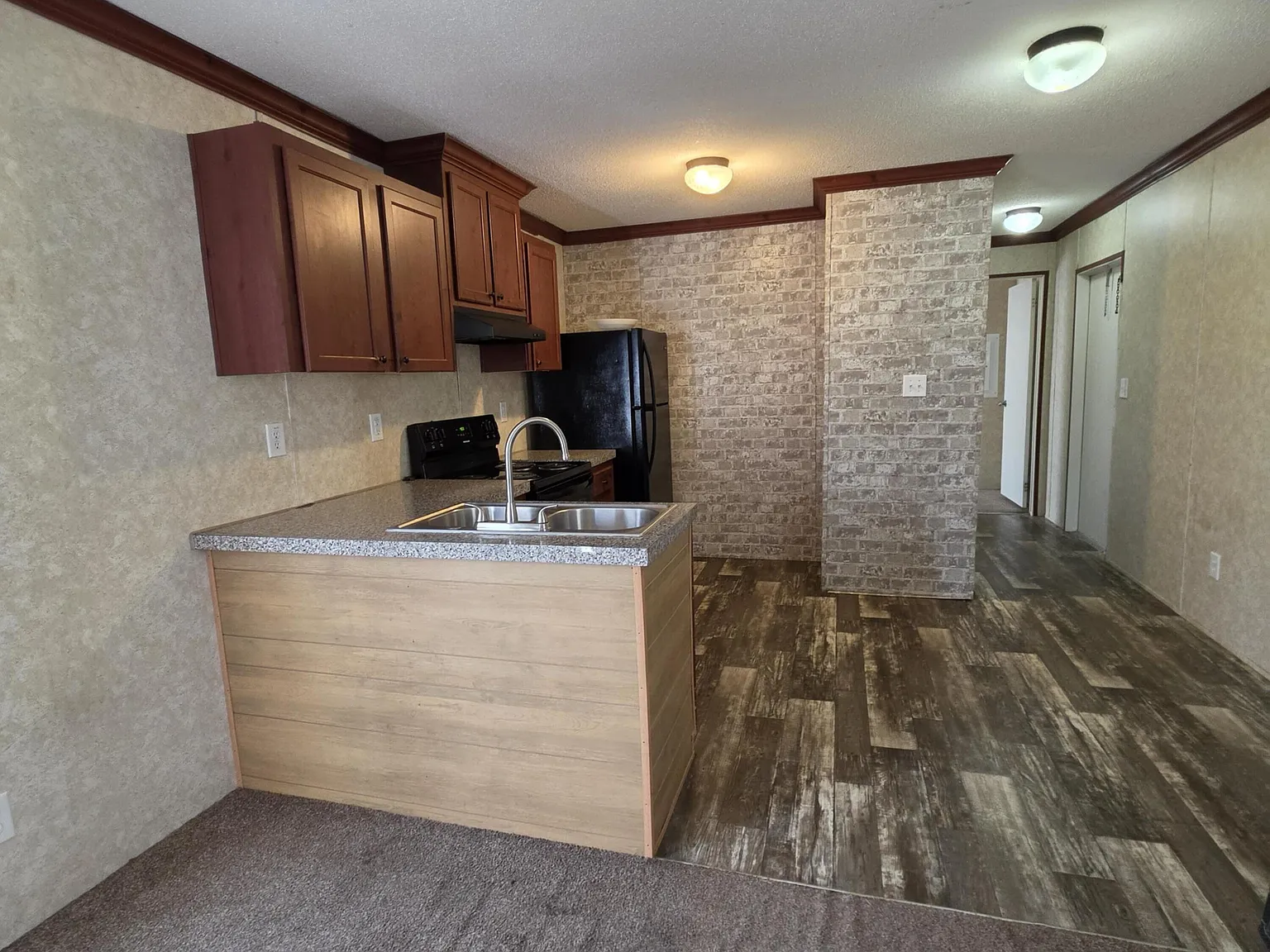 2 bed, 1064 sqft, $1,150 — Photo 4