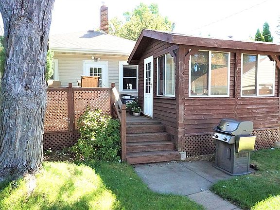 3rd image of 644 4th Ave S