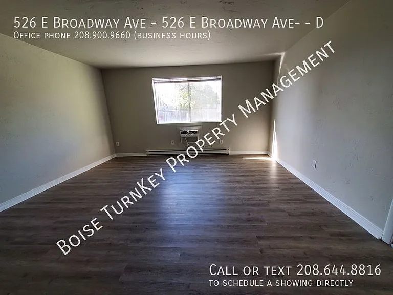 526 Broadway Ave #D — Photo 13
