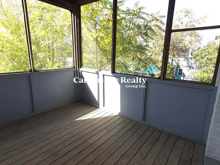33 Highgate St #6T — Photo 25
