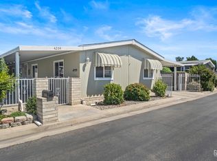 4204 King Arthur Ct, Bakersfield, CA 93301
