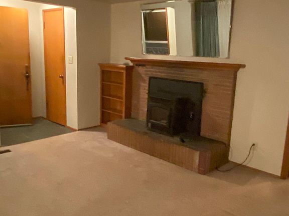 4th image of 7102 50th Ave E