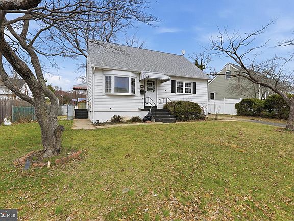 2nd image of 78 Clayton Ave
